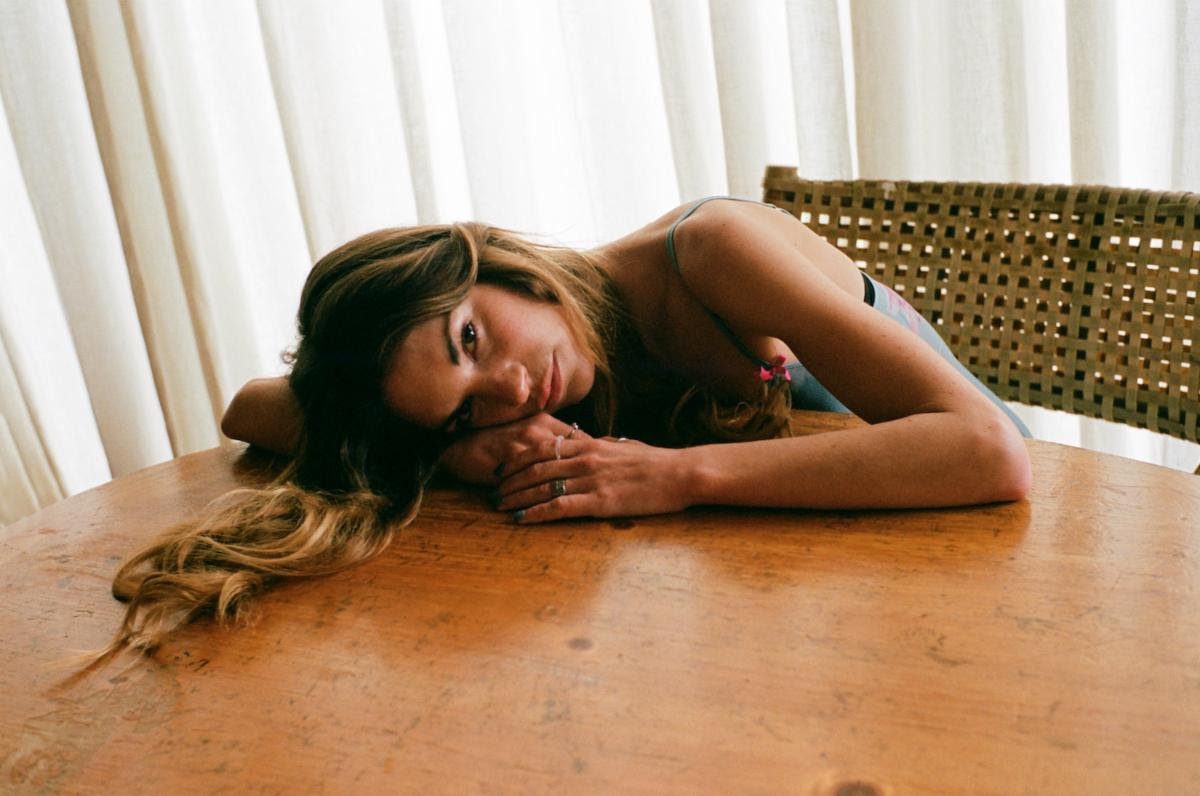 Amy Allen – “darkside”